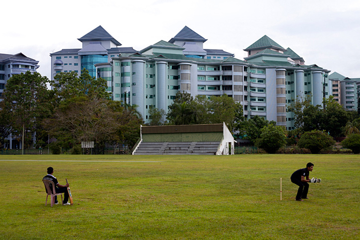 Sultanat de Brunei. Bandar Seri Begawan. Cricket.  Pascal Meunier