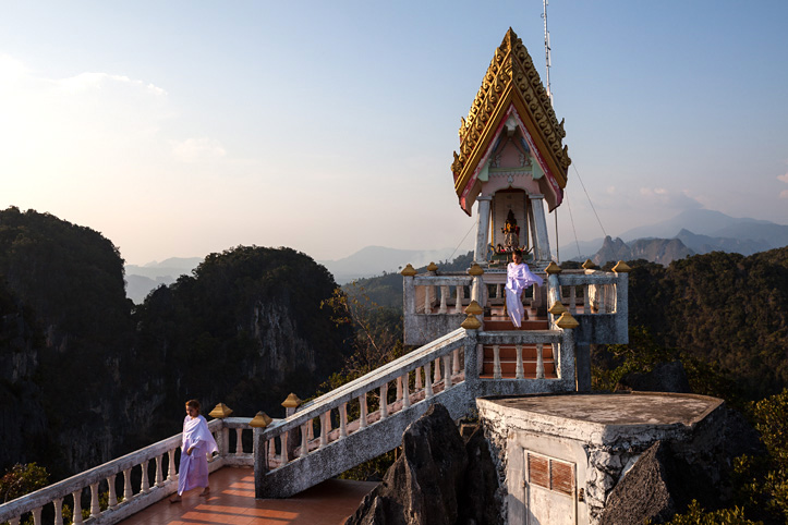 Thalande. Les grottes de Bouddha. Aux portes du Nirvana. Wat Tham Seua