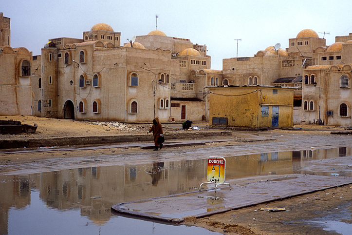Algérie. El Oued. Pluie dans le Sahara