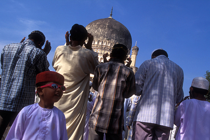 India. Hyderabad. Ramadan prayer