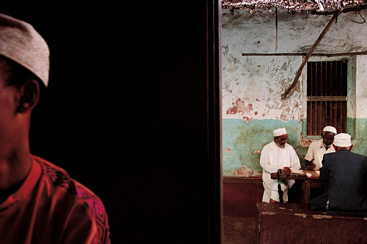 Kenya. Lamu. Meeting in coffee shop